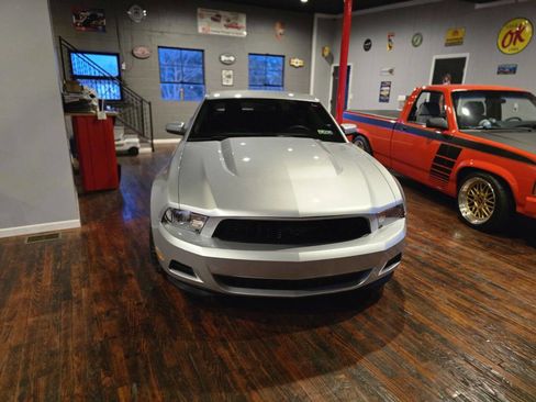 Used 2011 Ford Mustang Coupe w/ 101A Rapid Spec Order Code image 4