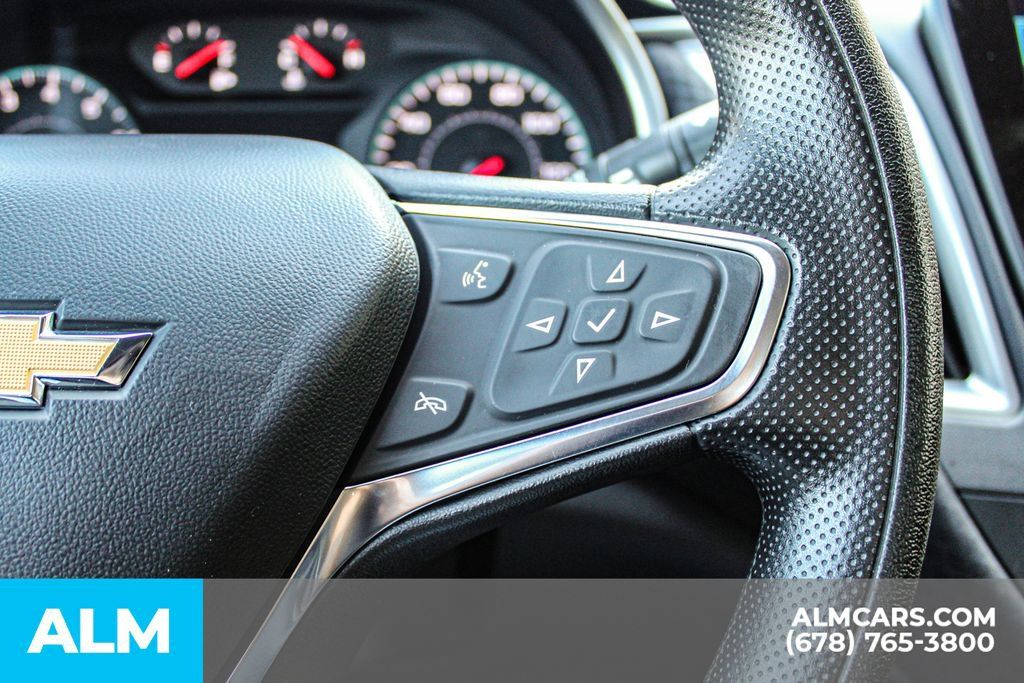 Used 2025 Chevrolet Malibu LT FWD image 26
