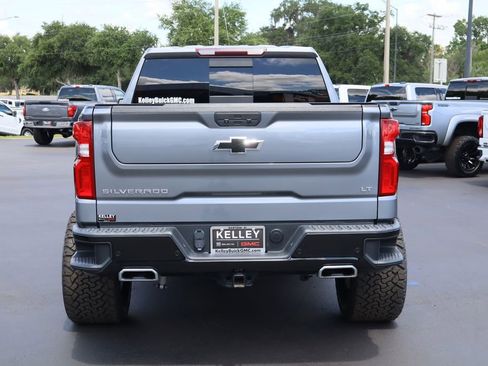 Used 2021 Chevrolet Silverado 1500 LT Trail Boss w/ Convenience Package II AWD/4WD image 8