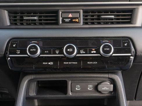 New 2026 Honda Pilot Touring image 22