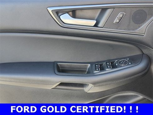 Used 2024 Ford Edge SE w/ Black Appearance Package image 26