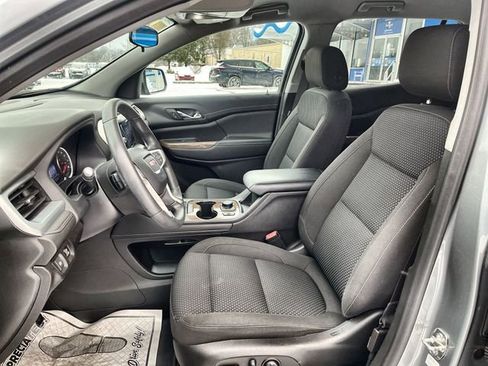 Used 2023 GMC Acadia SLE w/ Driver Convenience Package image 15