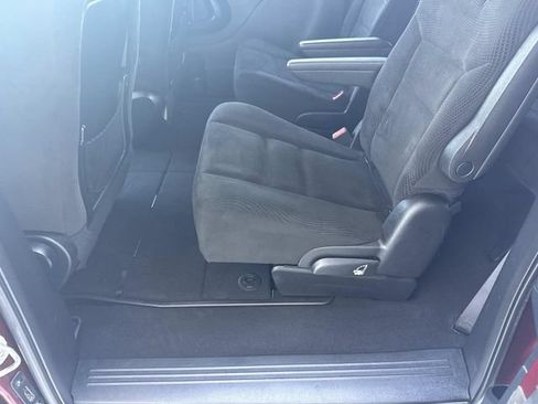 Used 2017 Dodge Grand Caravan SE FWD image 55