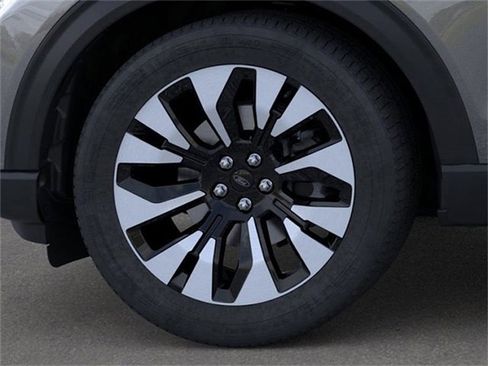 New 2026 Ford Explorer Platinum w/ LUX Leather Package image 19