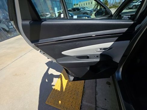 Used 2024 Hyundai Tucson SE image 21