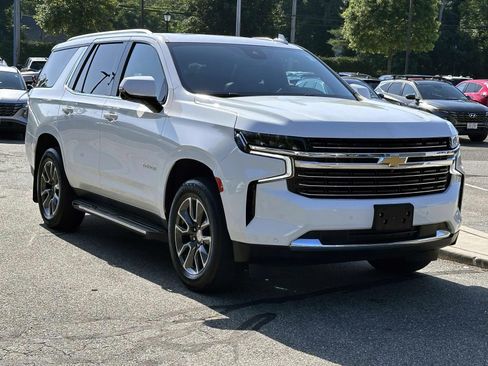 Used 2023 Chevrolet Tahoe LT w/ LT Signature Package AWD/4WD image 5