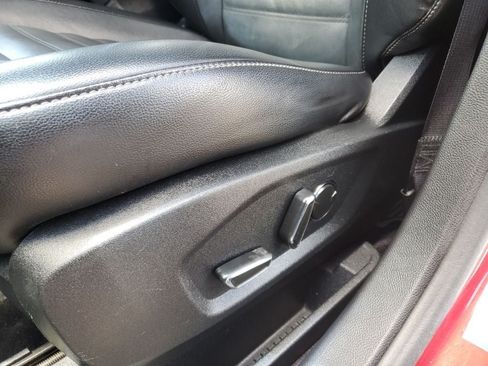 Used 2015 Ford Edge SEL w/ Equipment Group 201A FWD image 23