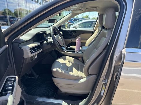 Used 2021 Lincoln Aviator AWD w/ Elements Package image 6