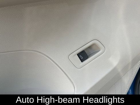 Certified 2025 Volkswagen Atlas SEL Premium R-Line image 20