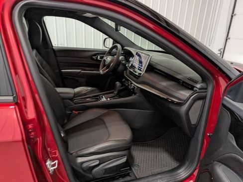 Used 2025 Jeep Compass Trailhawk AWD/4WD image 27