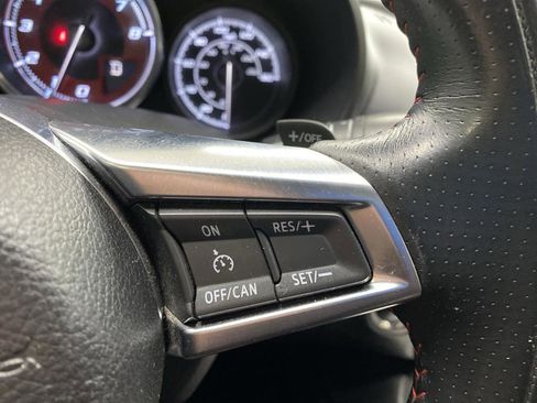 Used 2020 FIAT 124 Spider Abarth w/ Convenience Group image 33