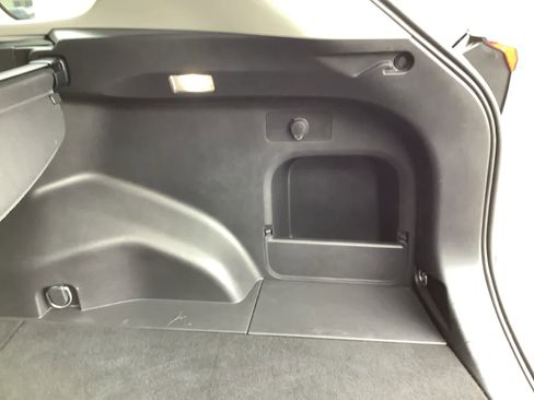 Used 2022 Toyota RAV4 XLE image 30