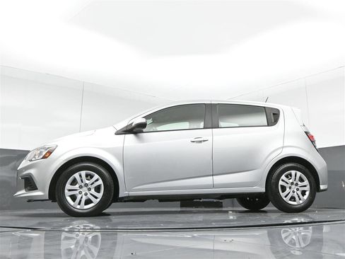 Used 2020 Chevrolet Sonic LT FWD image 36