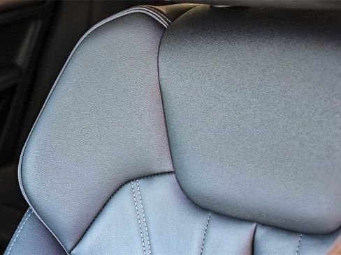 Used 2023 Audi Q5 e Premium Plus w/ Premium Plus Package image 20