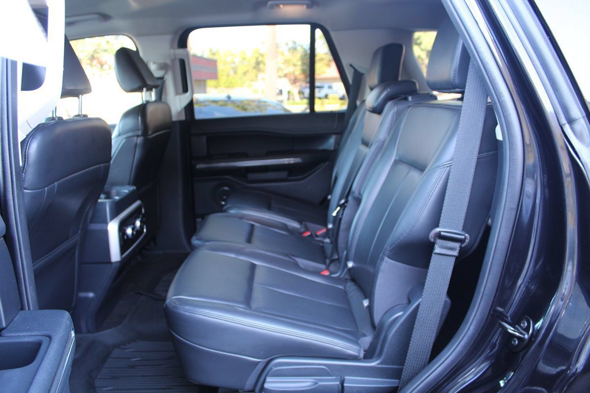 Used 2022 Ford Expedition XLT AWD/4WD image 26