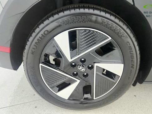 Used 2025 Hyundai Ioniq 5 SE RWD image 73