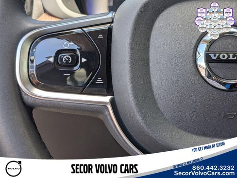 Certified 2024 Volvo XC60 B5 Plus w/ Protection Package Premier AWD/4WD image 20