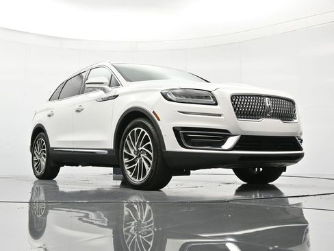 Used 2020 Lincoln Nautilus Reserve w/ Equipment Group 201A image 40