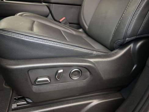 Certified 2024 GMC Yukon Denali image 14