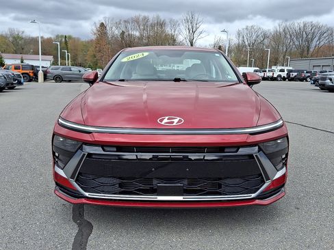 Used 2024 Hyundai Sonata SEL AWD/4WD image 2