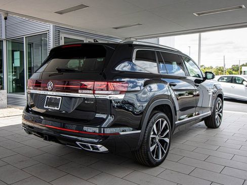 New 2026 Volkswagen Atlas SEL Premium R-Line AWD/4WD image 2