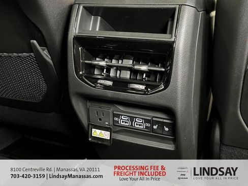 New 2025 Jeep Grand Cherokee Limited w/ Luxury Tech Group II image 15