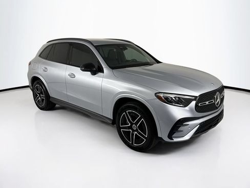 Certified 2026 Mercedes-Benz GLC 300 image 3