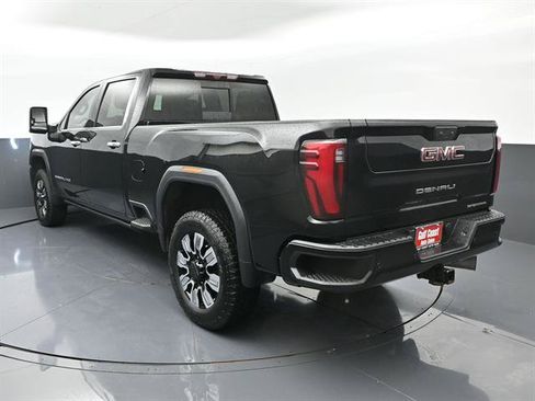Used 2025 GMC Sierra 2500 Denali w/ Denali Reserve Package AWD/4WD image 4