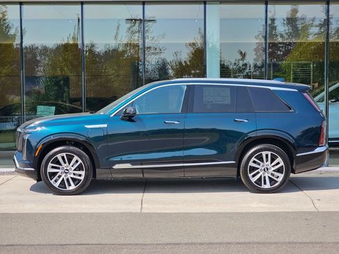 New 2027 Cadillac Vistiq Luxury AWD/4WD image 2
