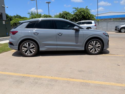 Certified 2023 Audi Q4 e-tron Premium Plus w/ Premium Plus RWD image 6