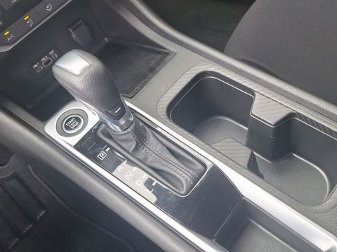 Certified 2023 Nissan Sentra SV FWD image 31