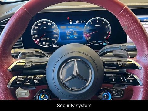 Used 2025 Mercedes-Benz GLS 63 AMG 4MATIC image 8