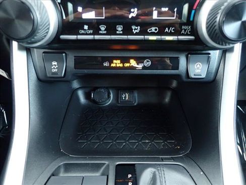 Certified 2023 Toyota RAV4 LE AWD/4WD image 18