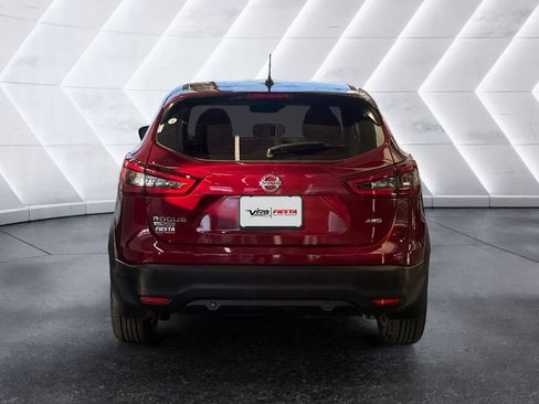 Used 2022 Nissan Rogue Sport S image 5