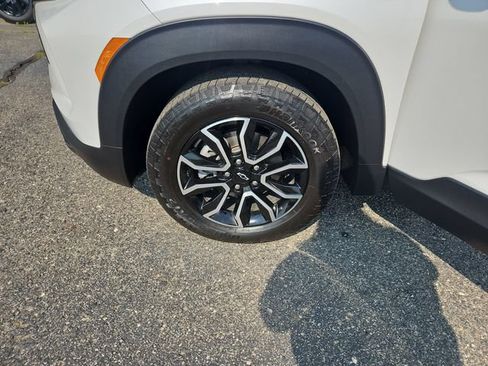Used 2025 Chevrolet TrailBlazer ACTIV w/ Driver Confidence Package FWD image 27