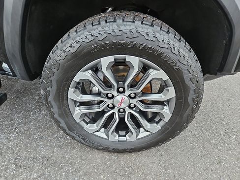 Certified 2023 GMC Canyon Denali image 8