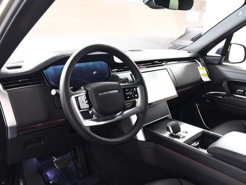New 2026 Land Rover Range Rover Long Wheelbase SE AWD/4WD image 12