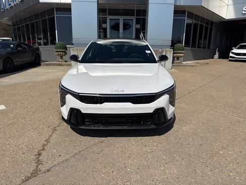 New 2026 Kia K4 GT-Line FWD image 2