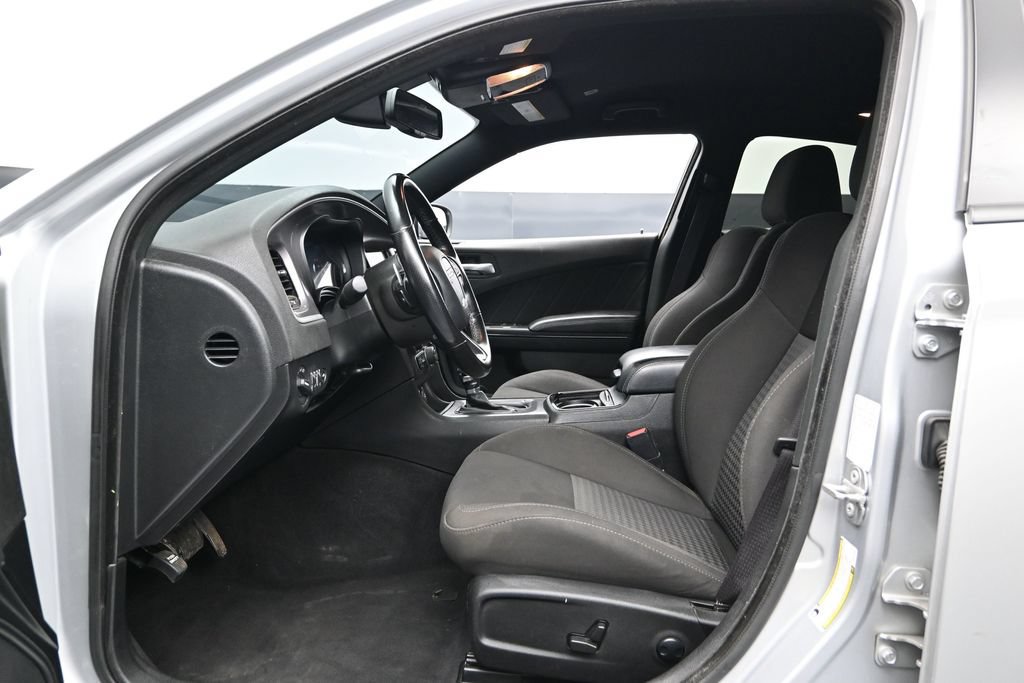 Used 2022 Dodge Charger R/T w/ Blacktop Package RWD image 18