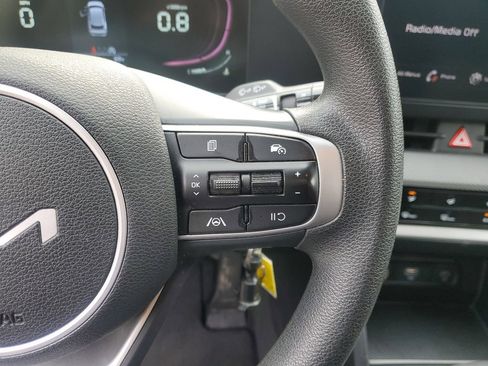 Used 2024 Kia Sportage LX FWD image 22
