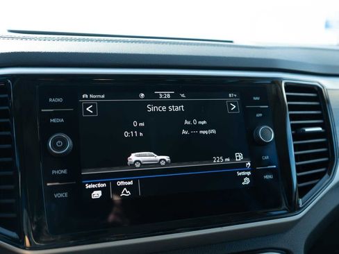 Used 2023 Volkswagen Atlas SEL image 24