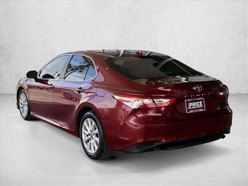Used 2020 Toyota Camry LE w/ Carpet Mat Package FWD image 3