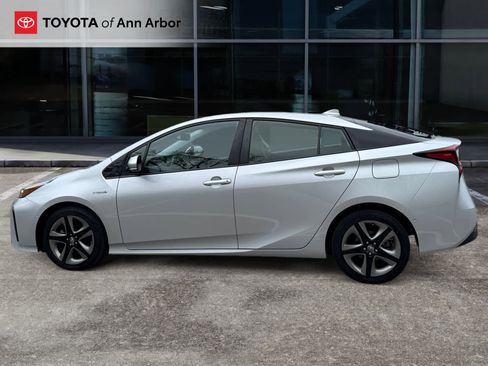 Used 2019 Toyota Prius XLE FWD image 9