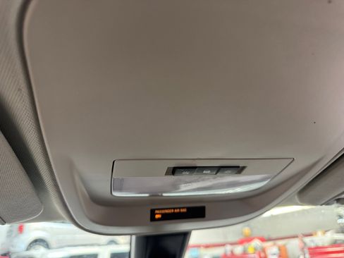 Used 2020 Chevrolet Colorado W/T w/ WT Convenience Package image 31