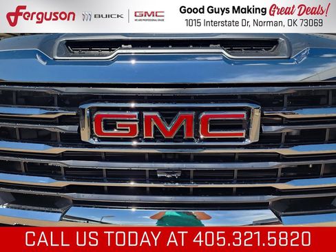 New 2026 GMC Sierra 2500 SLT w/ Max Trailering Package AWD/4WD image 9