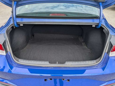 Used 2022 Hyundai Elantra SEL w/ Convenience Package FWD image 6