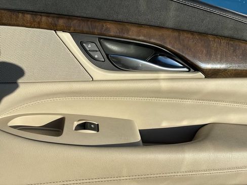Used 2019 Cadillac Escalade Luxury RWD image 20