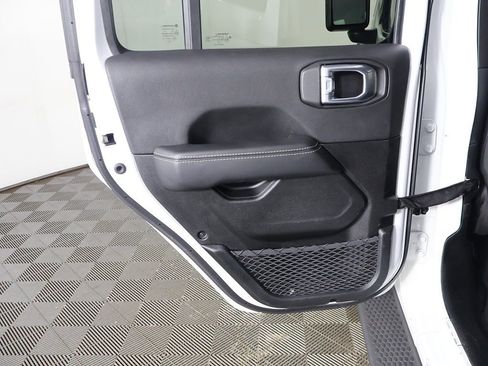 Used 2021 Jeep Wrangler Unlimited Sahara image 21