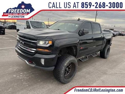 Used 2017 Chevrolet Silverado 1500 LT image 1