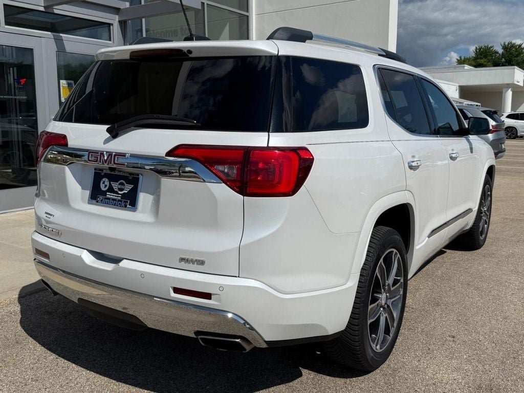 Used 2019 GMC Acadia Denali w/ Technology Package AWD/4WD image 3